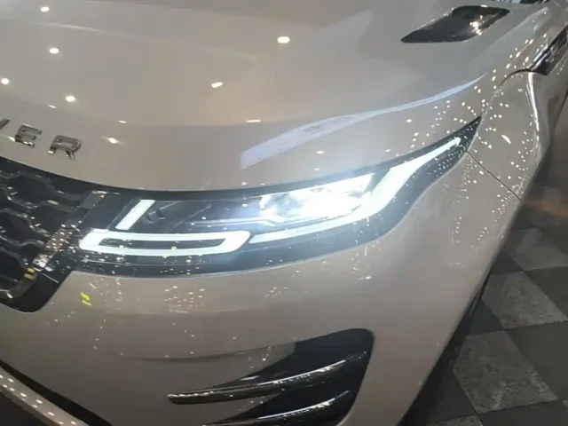 Land Rover Range Rover Evoque — Фото автомобиля 23