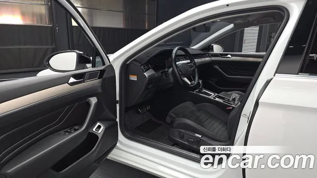 Volkswagen Passat Passat GT(B8) 2.0 TDI Premium — Фото автомобиля 10