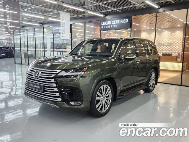 Фотография автомобиля — Lexus LX Generation 4