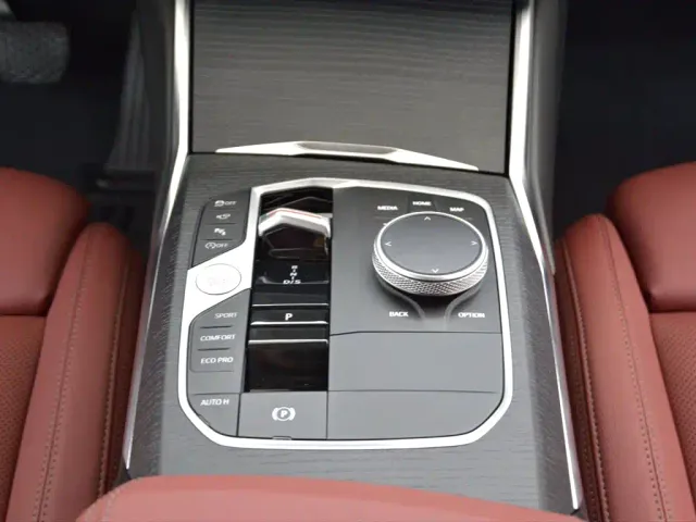 BMW 3 Series — Фото автомобиля 12