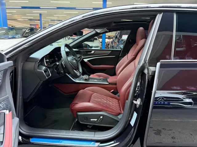 Audi A7L — Фото автомобиля 6
