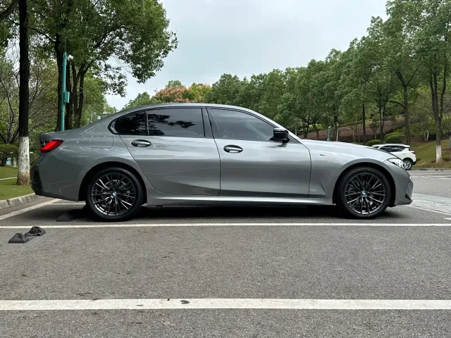 BMW 3 Series — Фото автомобиля 5