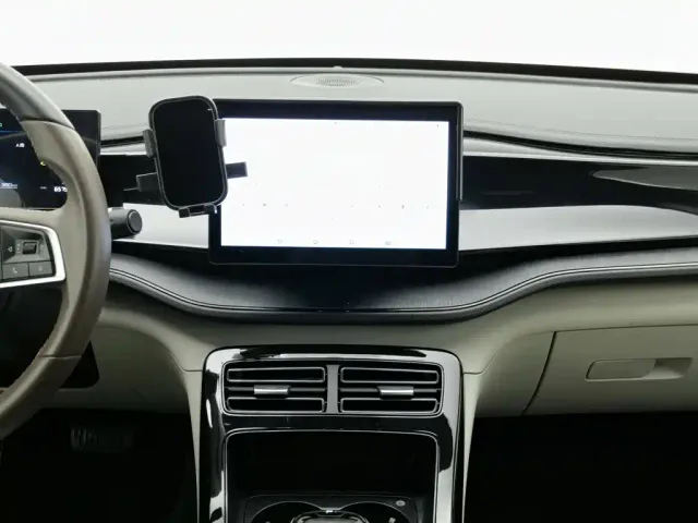 BYD Qin PLUS — Фото автомобиля 12