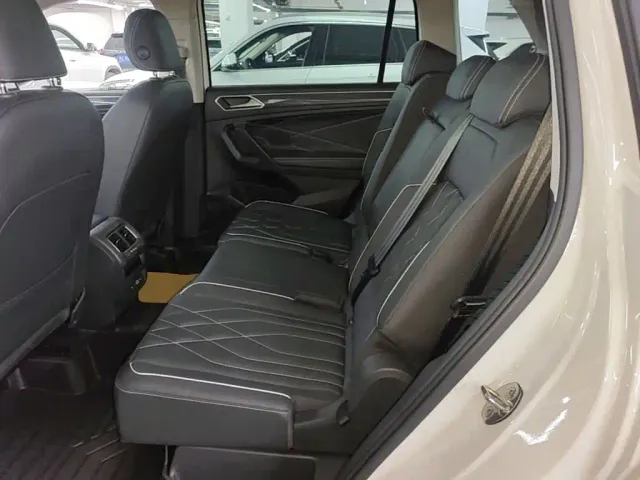 Volkswagen Tiguan L — Фото автомобиля 16