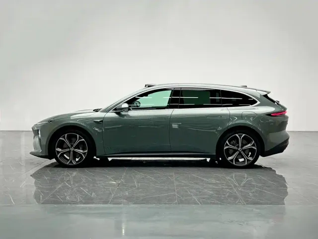 Nio ET5 Touring — Фото автомобиля 3