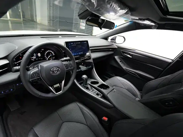 Toyota Avalon — Фото автомобиля 3