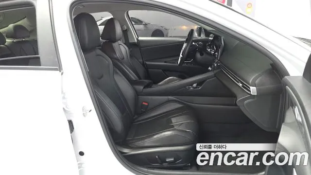 Hyundai Avante CN7 — Фото автомобиля 17
