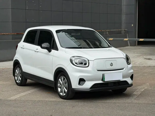 Leapmotor T03 — Фото автомобиля 3