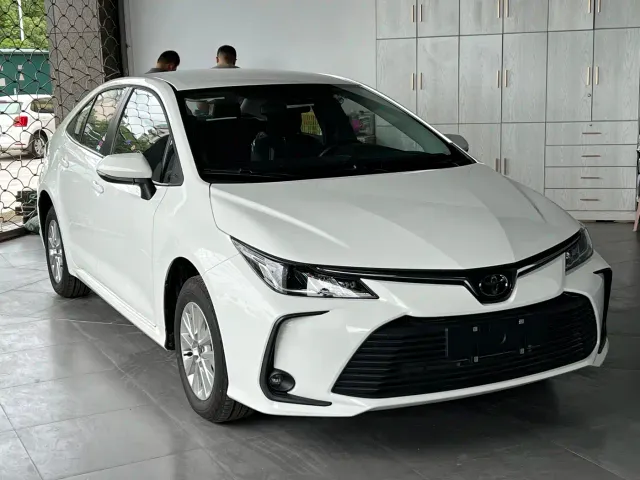 Toyota Corolla — Фото автомобиля 6