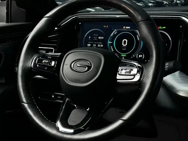 GAC Trumpchi GS8 — Фото автомобиля 25