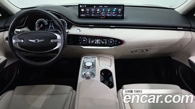 Genesis GV70 — Фото автомобиля 10