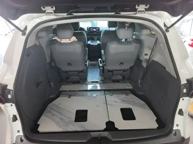 Toyota Granvia — Фото автомобиля 18