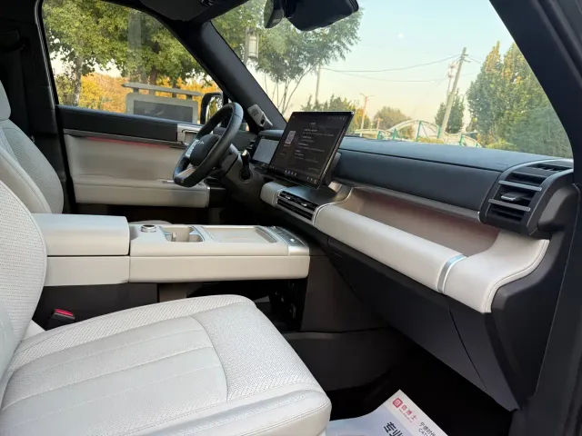 BYD FangChengBao Titanium 7 — Фото автомобиля 13