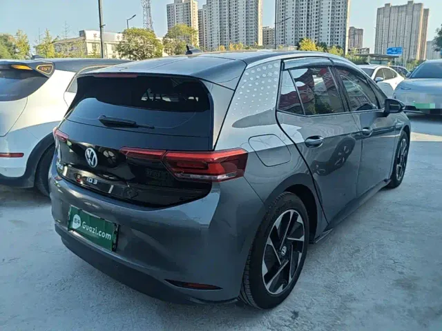 Volkswagen ID.3 — Фото автомобиля 6