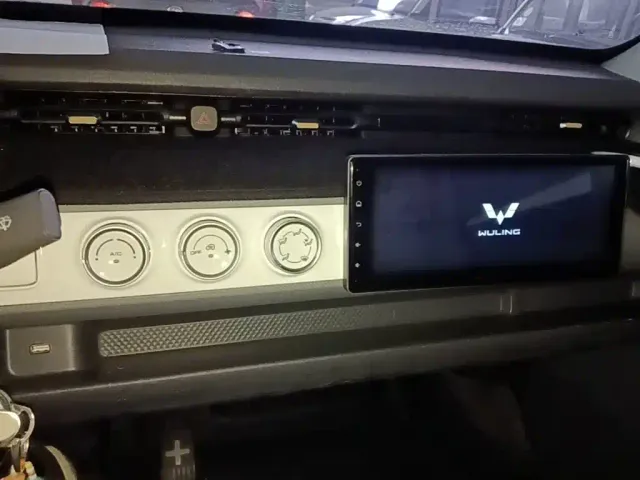 Wuling Hongguang Mini EV — Фото автомобиля 12