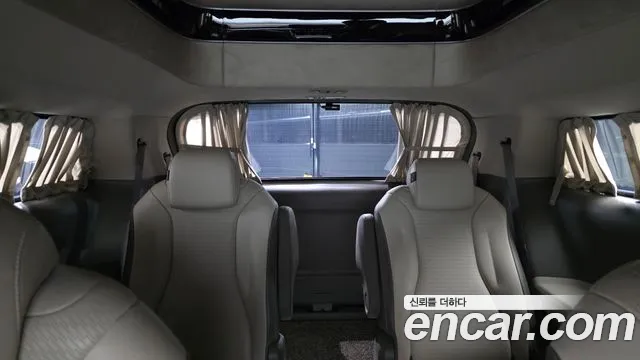 Kia Carnival 4th Gen — Фото автомобиля 30