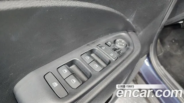 Hyundai Venue Venue 1.6 Premium — Фото автомобиля 28