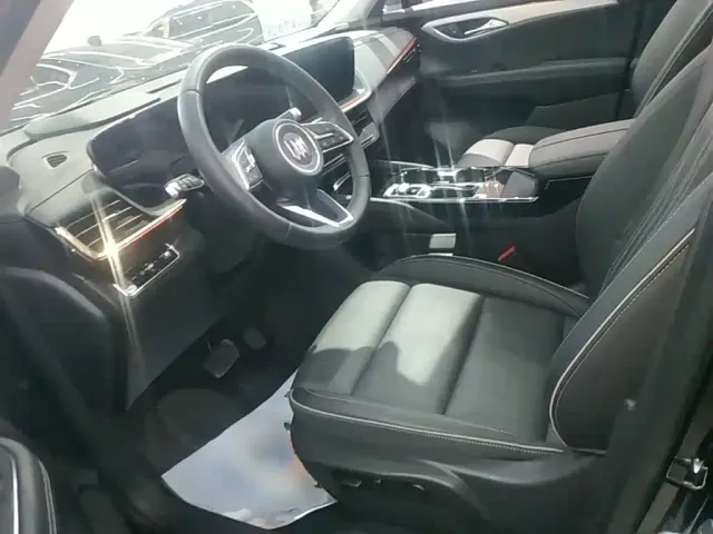 Buick Envision Plus — Фото автомобиля 14