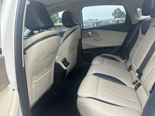 Chery Arrizo 8 — Фото автомобиля 6