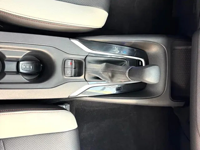 Toyota Corolla — Фото автомобиля 11