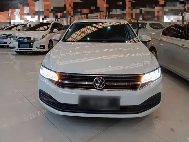Volkswagen Bora 2021 1.5L Automatic Fashion Smart Edition — Фото автомобиля 2
