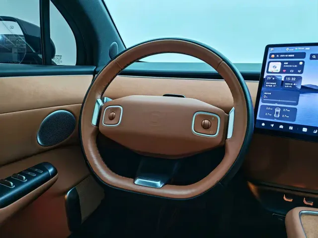 Changan Qiyuan E07 — Фото автомобиля 13