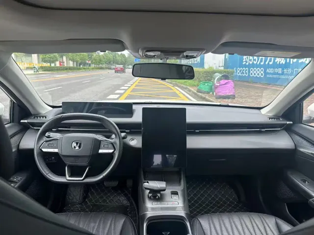 Changan Eado — Фото автомобиля 6