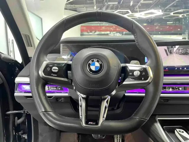 BMW 7 Series — Фото автомобиля 15