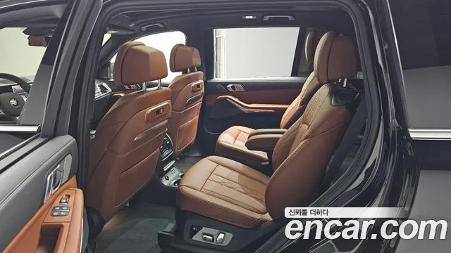 BMW X7 G07 — Фото автомобиля 18