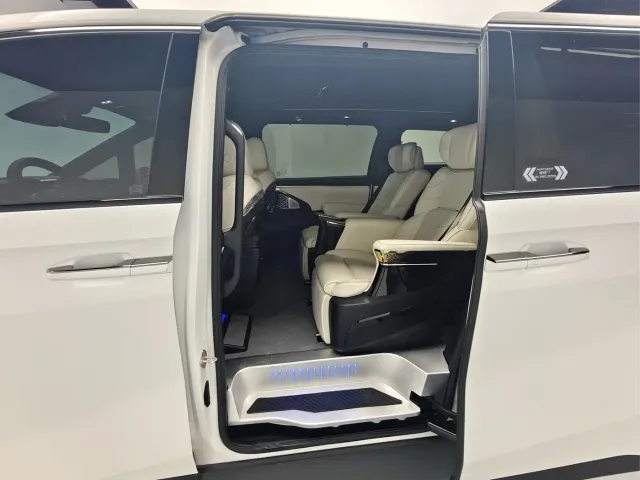 GAC Trumpchi M8 — Фото автомобиля 10