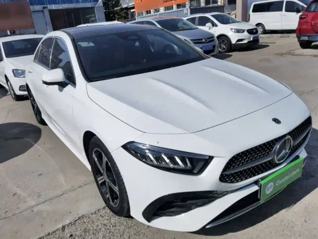 Mercedes-Benz A-Class — Фото автомобиля 3