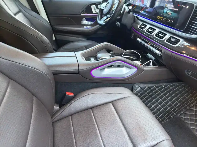 Mercedes-Benz GLS-Class — Фото автомобиля 11