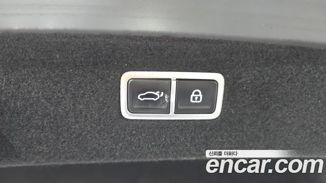 Genesis G90 Бензин 3.5 турбо AWD — Фото автомобиля 30
