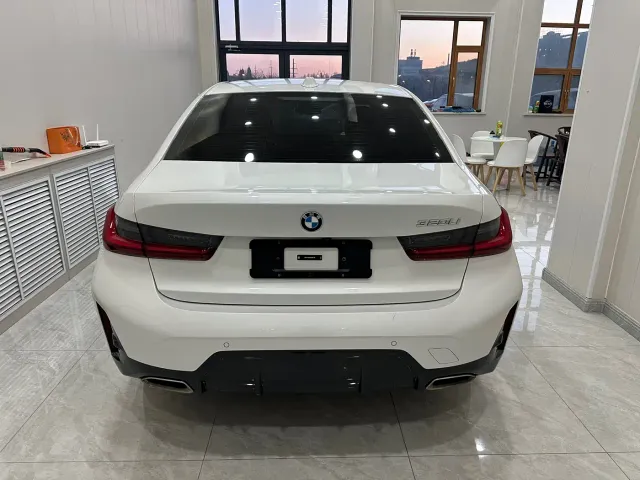 BMW 3 Series — Фото автомобиля 5