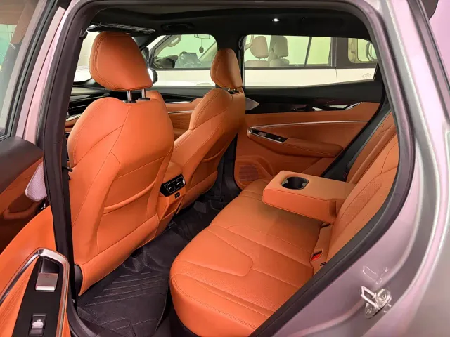 Geely Boyue — Фото автомобиля 7