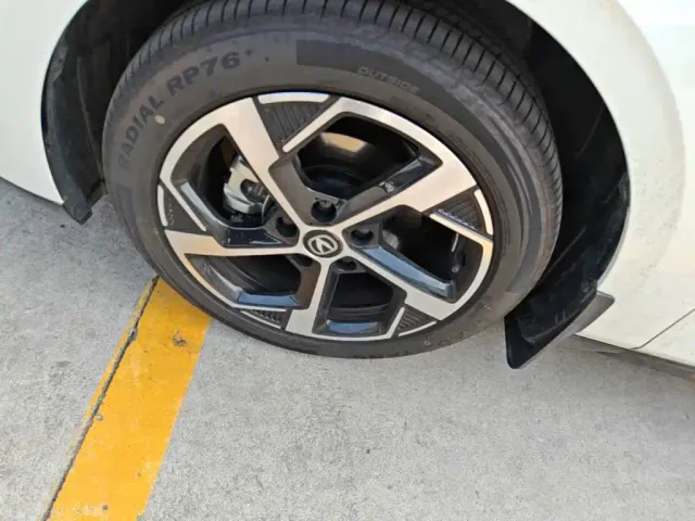Changan Eado — Фото автомобиля 22