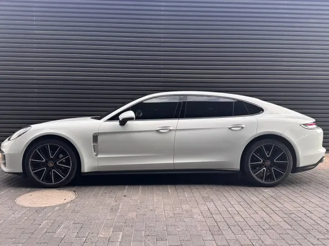 Porsche Panamera — Фото автомобиля 4