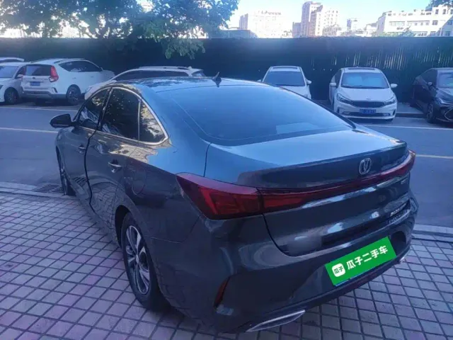 Changan Eado — Фото автомобиля 22