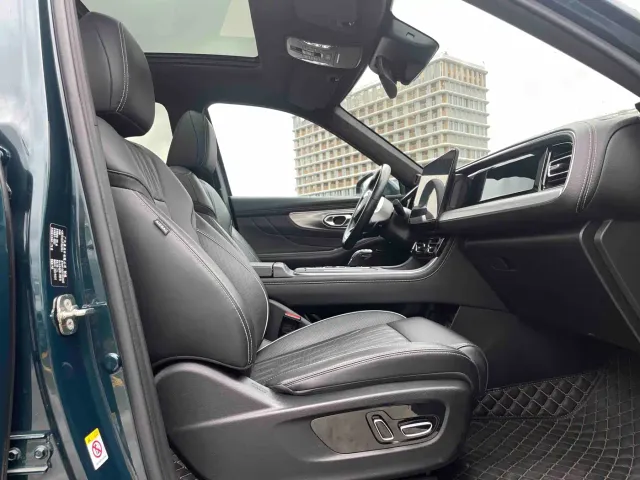 GAC Trumpchi GS8 — Фото автомобиля 12