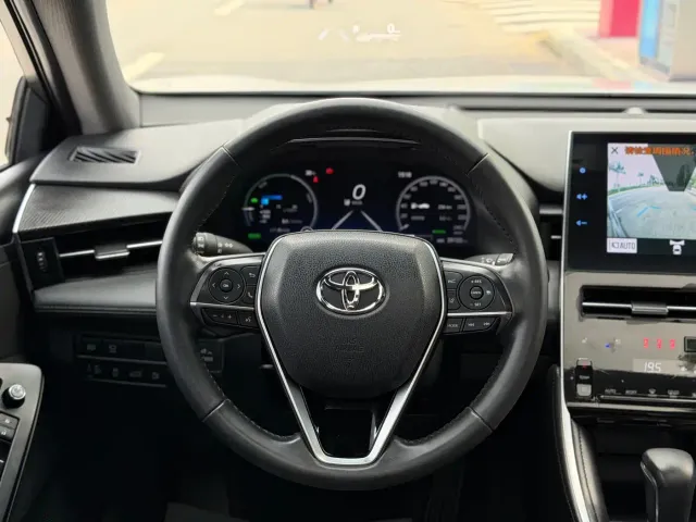Toyota Avalon 2023 Hybrid 2.5L XLE Premium Edition — Фото автомобиля 17