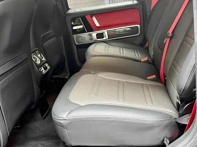 Mercedes-Benz G-Class — Фото автомобиля 12