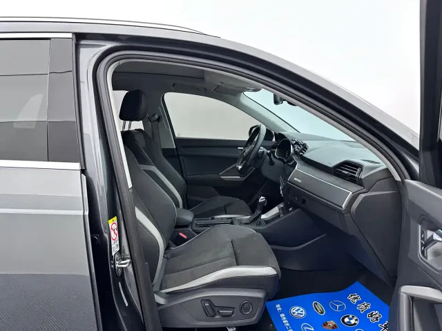 Audi Q3 — Фото автомобиля 12