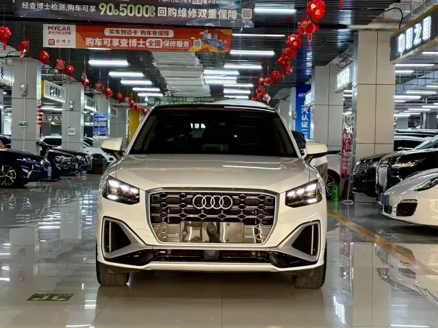 Audi Q2L — Фото автомобиля 2