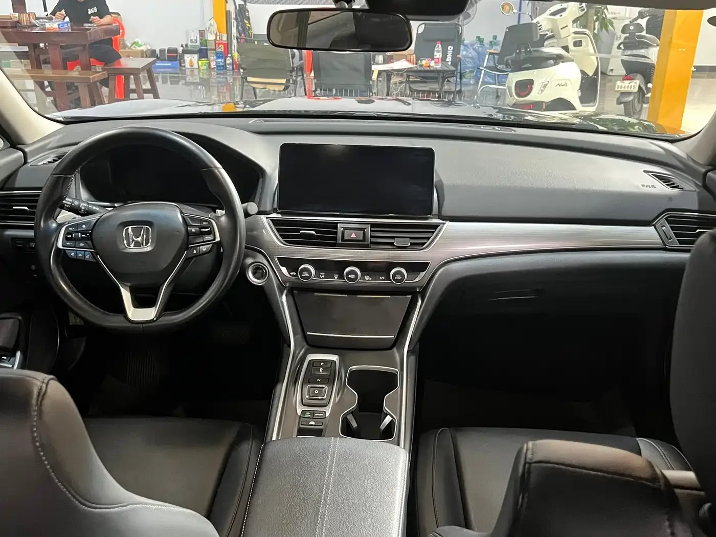 Honda Accord 2022 Sharp Hybrid 2.0L Sharp Leader Edition — Фото автомобиля 10