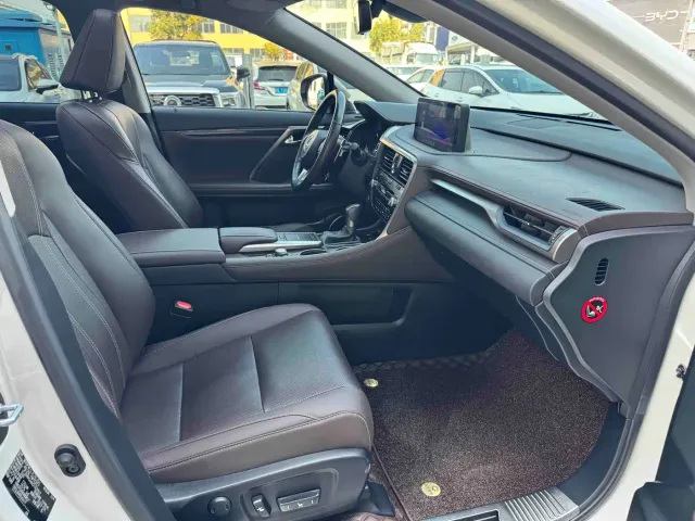 Lexus RX — Фото автомобиля 6