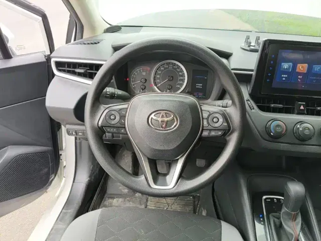 Toyota Corolla — Фото автомобиля 10