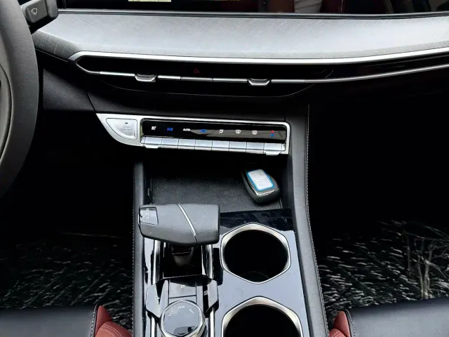 Changan Eado — Фото автомобиля 12