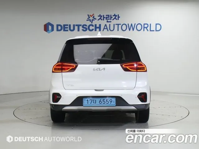 Kia Niro — Фото автомобиля 4