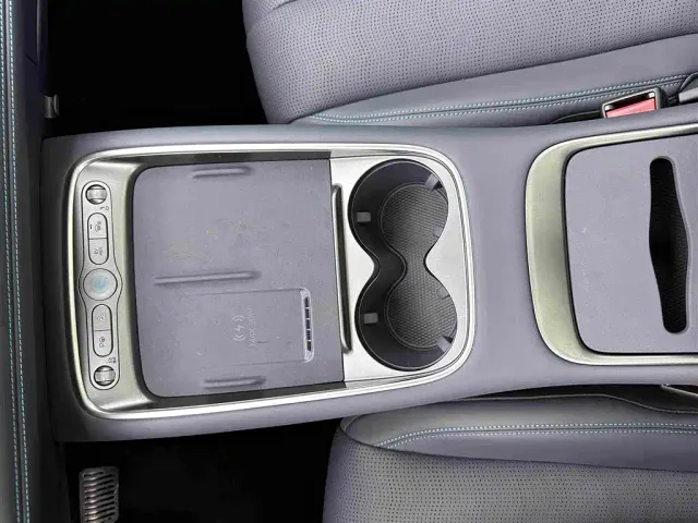 BYD Seal 05 DM-i — Фото автомобиля 12