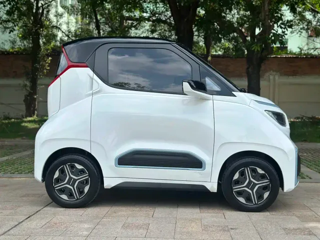 Wuling NanoEV — Фото автомобиля 4